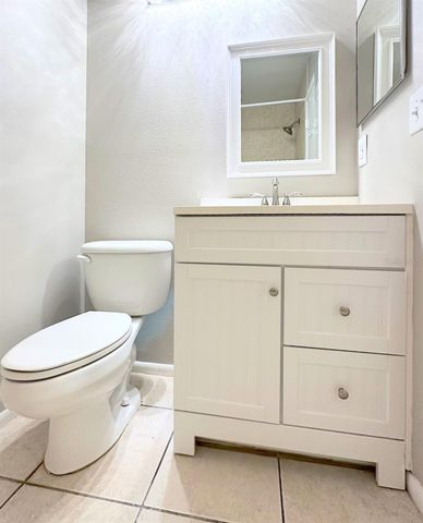 7135 PARKSIDE VILLAS DRIVE N, St Petersburg, FL 33709