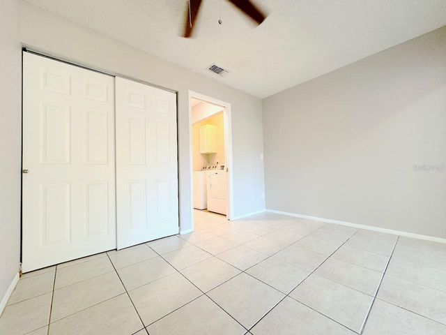 7135 PARKSIDE VILLAS DRIVE N, St Petersburg, FL 33709