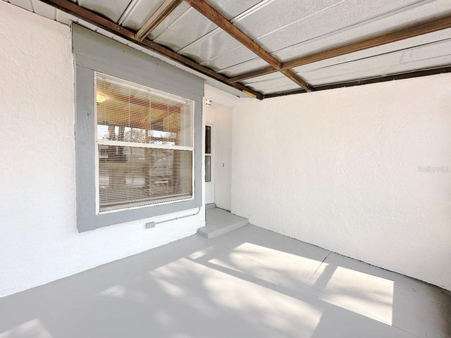 7135 PARKSIDE VILLAS DRIVE N, St Petersburg, FL 33709