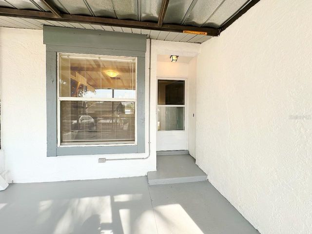 7135 PARKSIDE VILLAS DRIVE N, St Petersburg, FL 33709