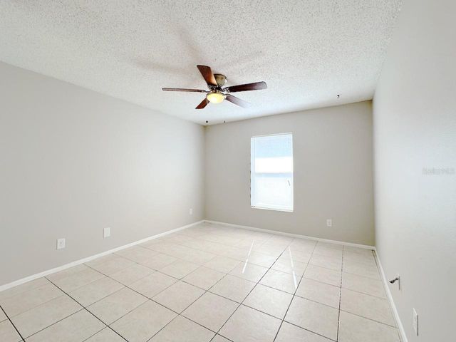 7135 PARKSIDE VILLAS DRIVE N, St Petersburg, FL 33709