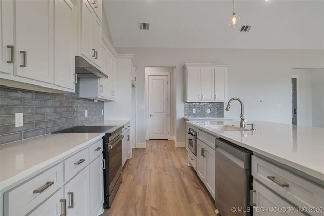 223 Vaughn Lane, Calera, OK 74730