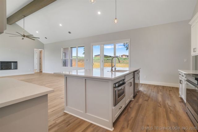 223 Vaughn Lane, Calera, OK 74730