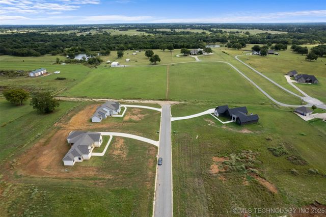 223 Vaughn Lane, Calera, OK 74730