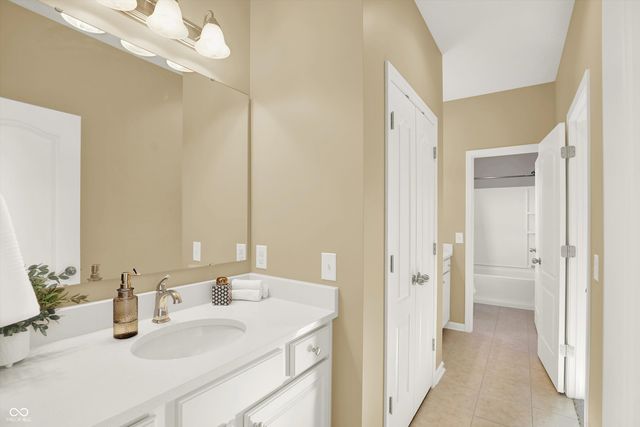 14844 Bixby Drive, Westfield, IN 46074