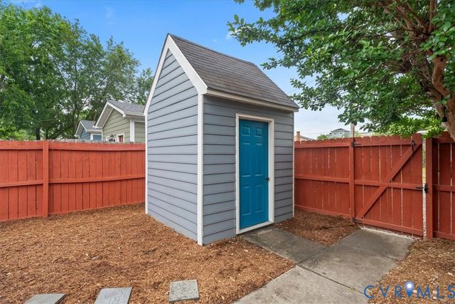 513 N 28th St, Richmond, VA 23223