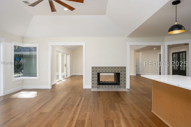 7 Whispering Pines Ct, Hilton Head Island, SC 29926