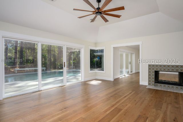 7 Whispering Pines Ct, Hilton Head Island, SC 29926