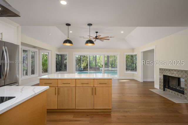 7 Whispering Pines Ct, Hilton Head Island, SC 29926