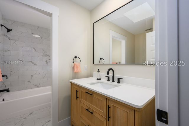 7 Whispering Pines Ct, Hilton Head Island, SC 29926