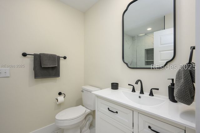 7 Whispering Pines Ct, Hilton Head Island, SC 29926