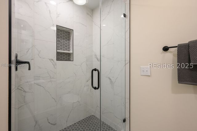 7 Whispering Pines Ct, Hilton Head Island, SC 29926