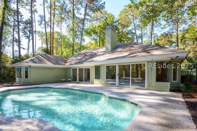 7 Whispering Pines Ct, Hilton Head Island, SC 29926