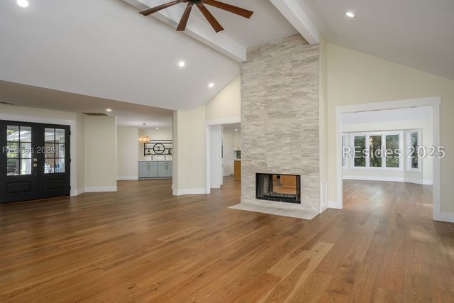 7 Whispering Pines Ct, Hilton Head Island, SC 29926