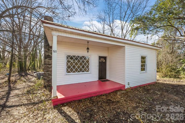 511 E Trade Street, Dallas, NC 28034