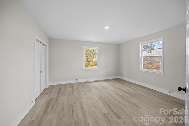 511 E Trade Street, Dallas, NC 28034