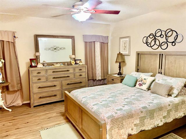 5211 Roth Forest Lane, Spring, TX 77389