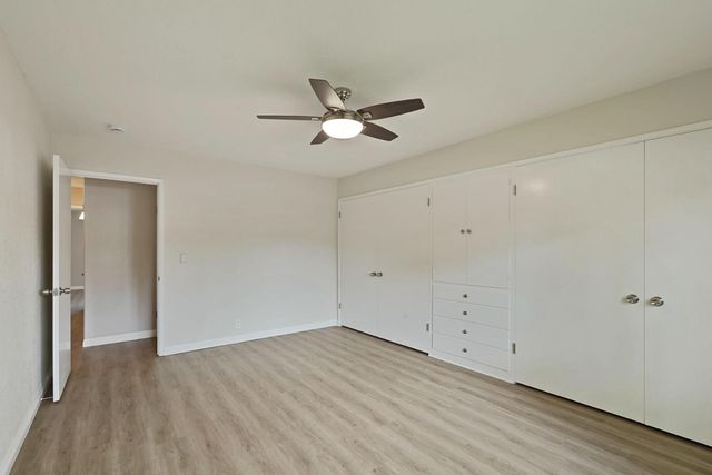 7439 Woodside Dr, Stockton, CA 95207