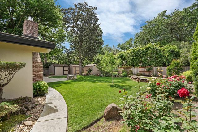 7439 Woodside Dr, Stockton, CA 95207