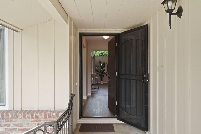 7439 Woodside Dr, Stockton, CA 95207