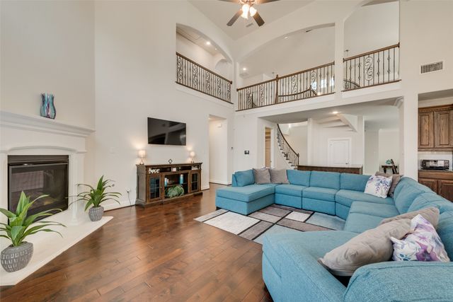 4613 Great Plains Way, Mansfield, TX 76063