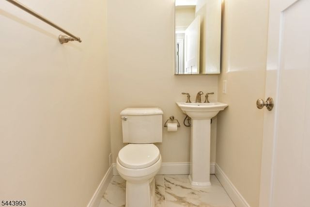 193 E Shore Trl, Sparta Twp., NJ 07871