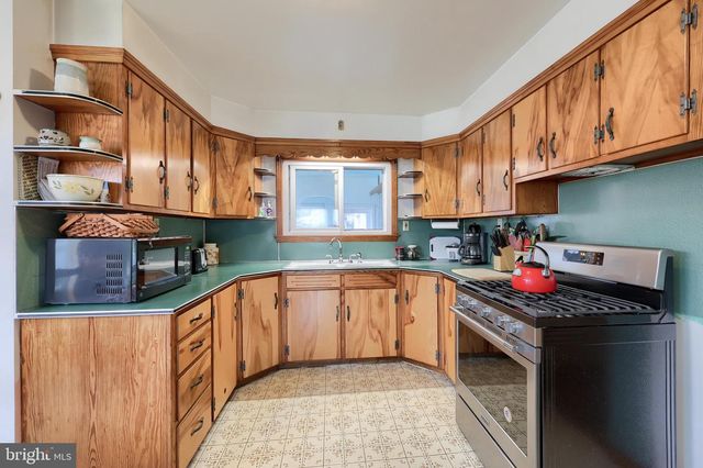 301 E WILLOW ST, Elizabethtown, PA 17022