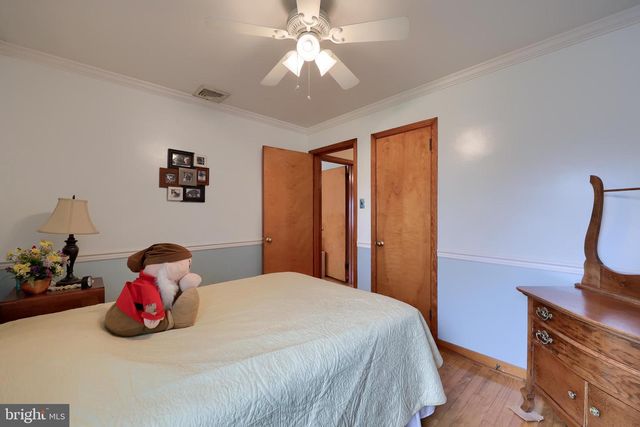 301 E WILLOW ST, Elizabethtown, PA 17022