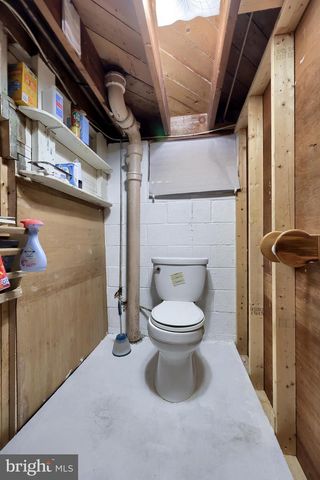 301 E WILLOW ST, Elizabethtown, PA 17022