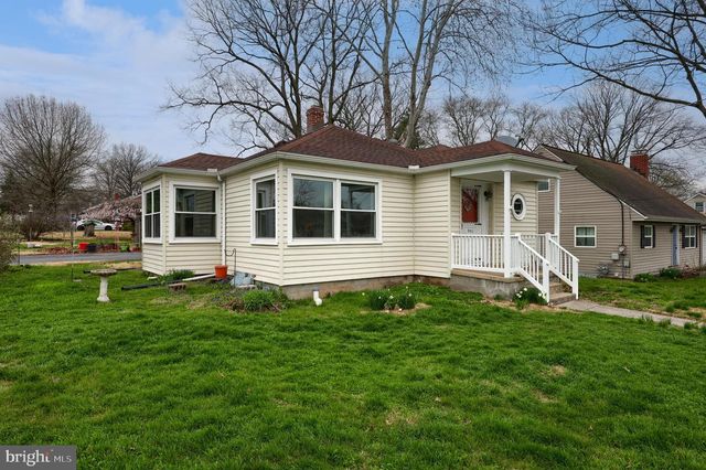 301 E WILLOW ST, Elizabethtown, PA 17022