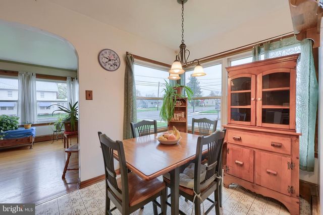 301 E WILLOW ST, Elizabethtown, PA 17022