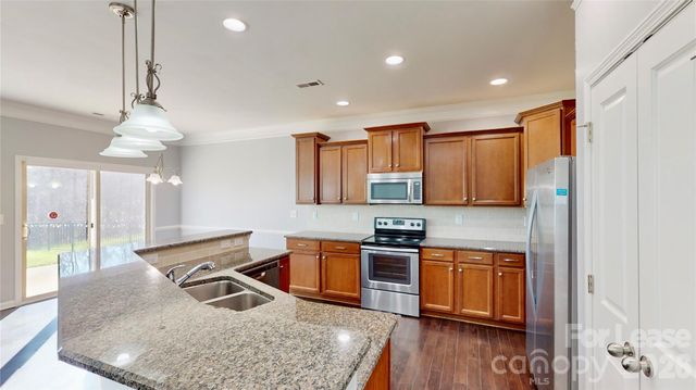 16126 Long Talon Way, Charlotte, NC 28278