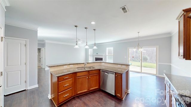 16126 Long Talon Way, Charlotte, NC 28278