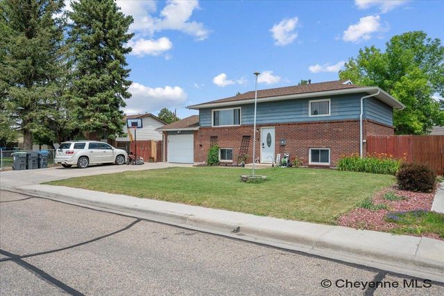 4729 LINDEN WY, Cheyenne, WY 82009
