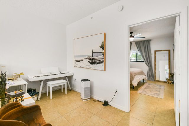 2916 Tuscany Court 104, Palm Beach Gardens, FL 33410