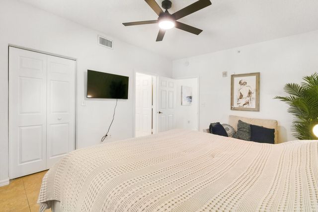 2916 Tuscany Court 104, Palm Beach Gardens, FL 33410