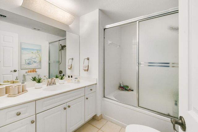 2916 Tuscany Court 104, Palm Beach Gardens, FL 33410