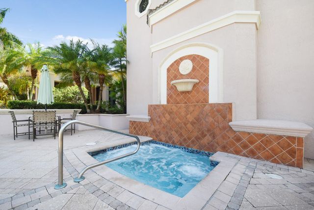 2916 Tuscany Court 104, Palm Beach Gardens, FL 33410