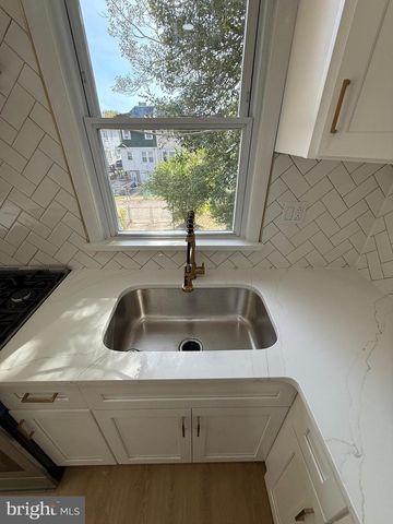 1016 WHITBY AVE, Lansdowne, PA 19050