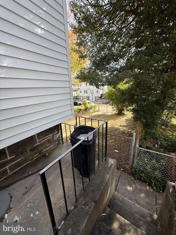 1016 WHITBY AVE, Lansdowne, PA 19050