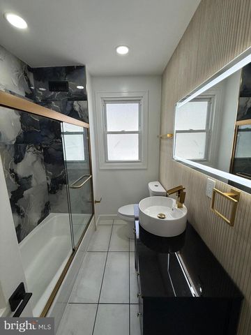 1016 WHITBY AVE, Lansdowne, PA 19050