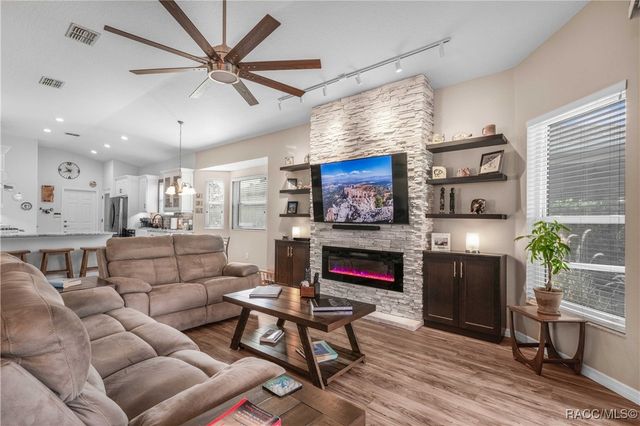 2344 N Andrea Point, Lecanto, FL 34461