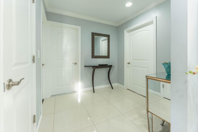 1826 Beaver Street, Dearborn, MI 48128