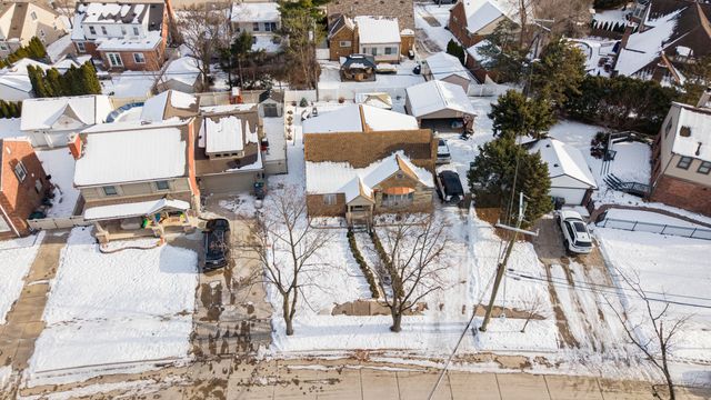 1826 Beaver Street, Dearborn, MI 48128