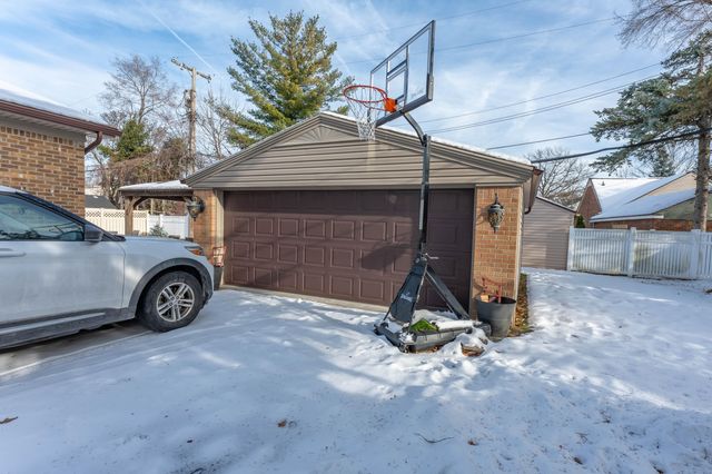 1826 Beaver Street, Dearborn, MI 48128