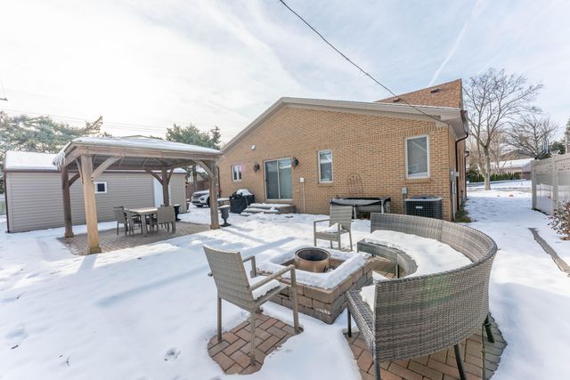 1826 Beaver Street, Dearborn, MI 48128