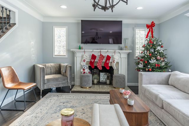 1826 Beaver Street, Dearborn, MI 48128