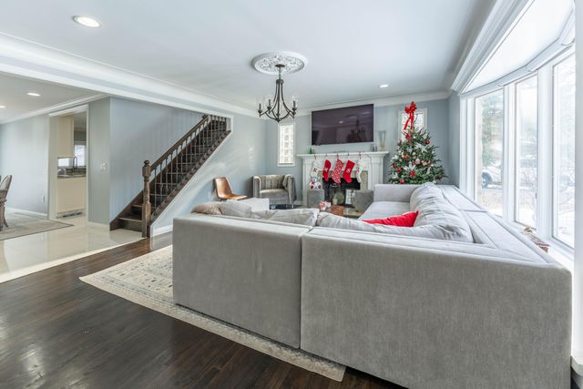 1826 Beaver Street, Dearborn, MI 48128