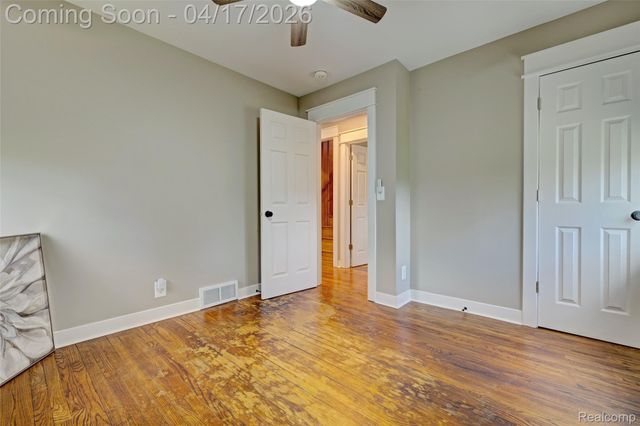 3556 BROOKDALE Lane, Waterford Charter Township, MI 48328