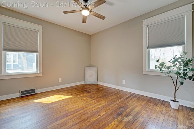 3556 BROOKDALE Lane, Waterford Charter Township, MI 48328